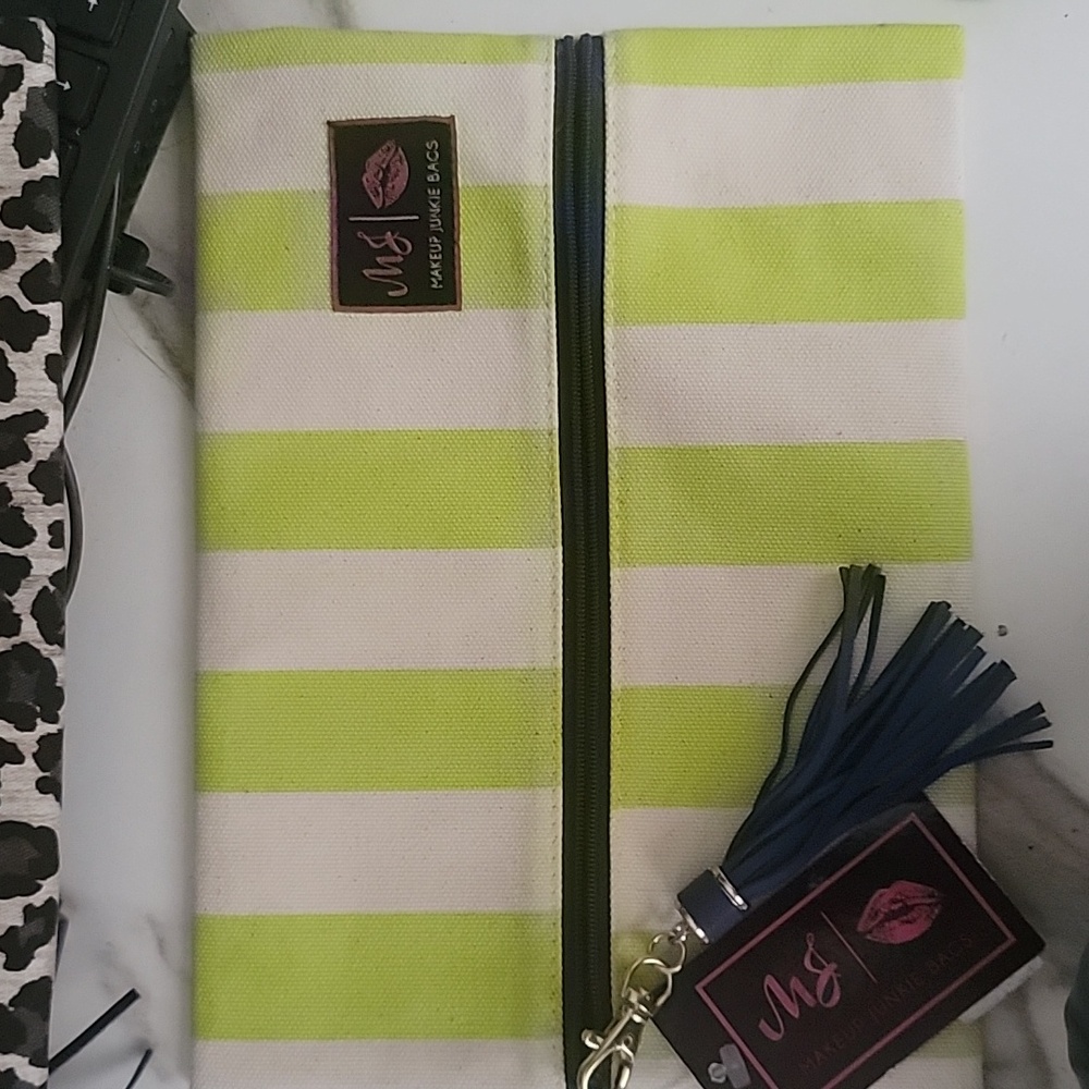 Makeup Junkie Bag